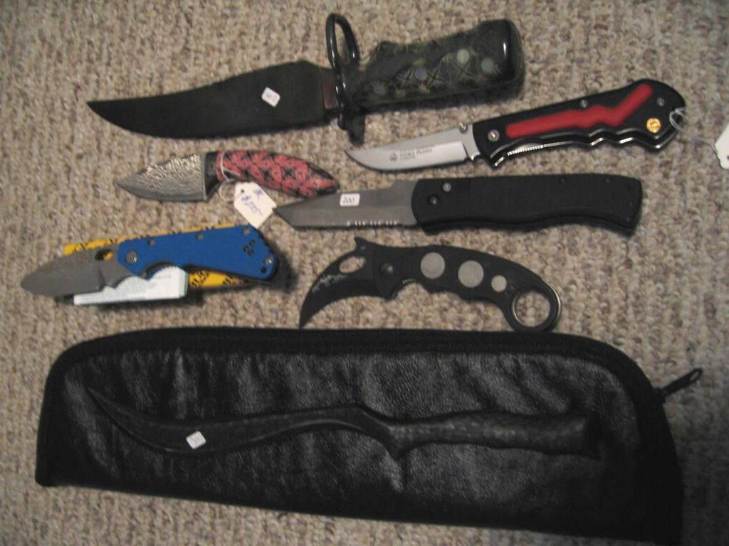Knives153609.jpg