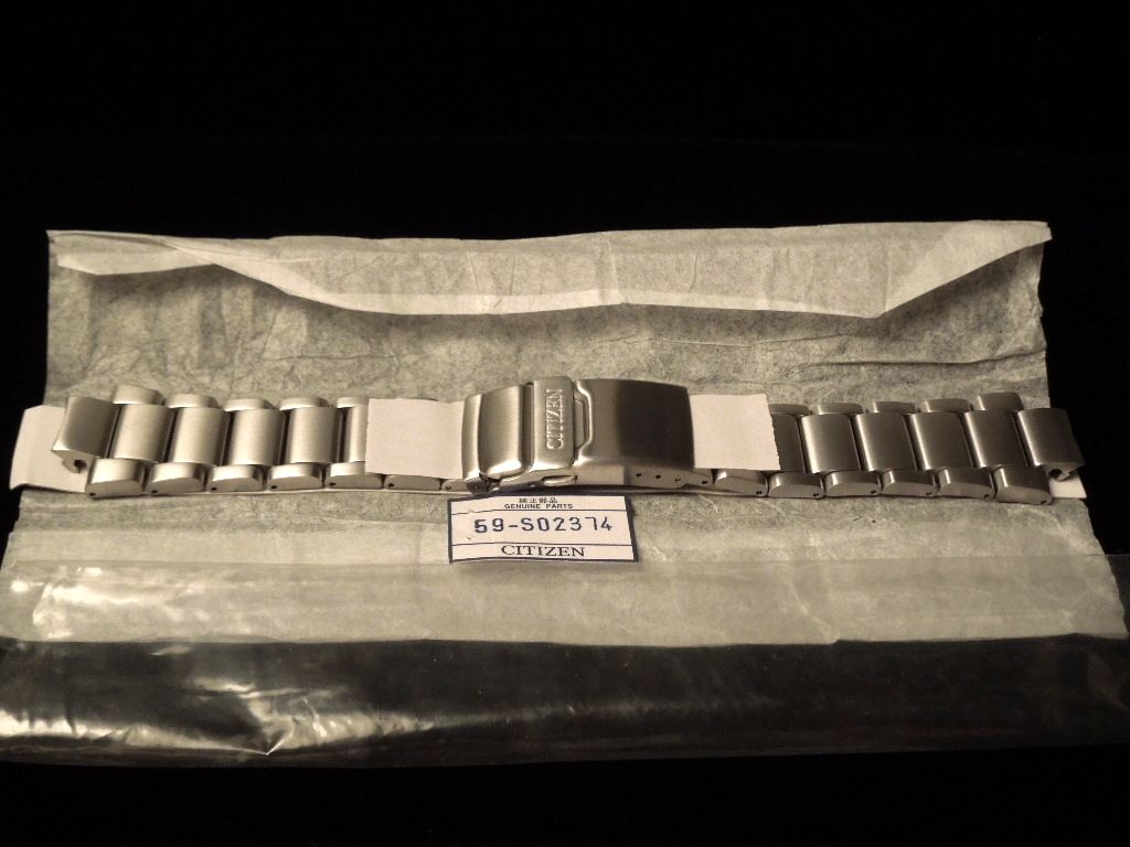 OrcaTitaniumbracelet_7_zpsd448875c.jpg