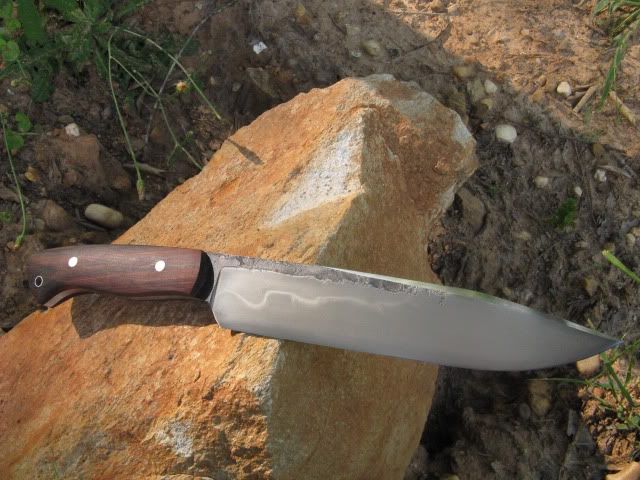 Maycampknife002.jpg