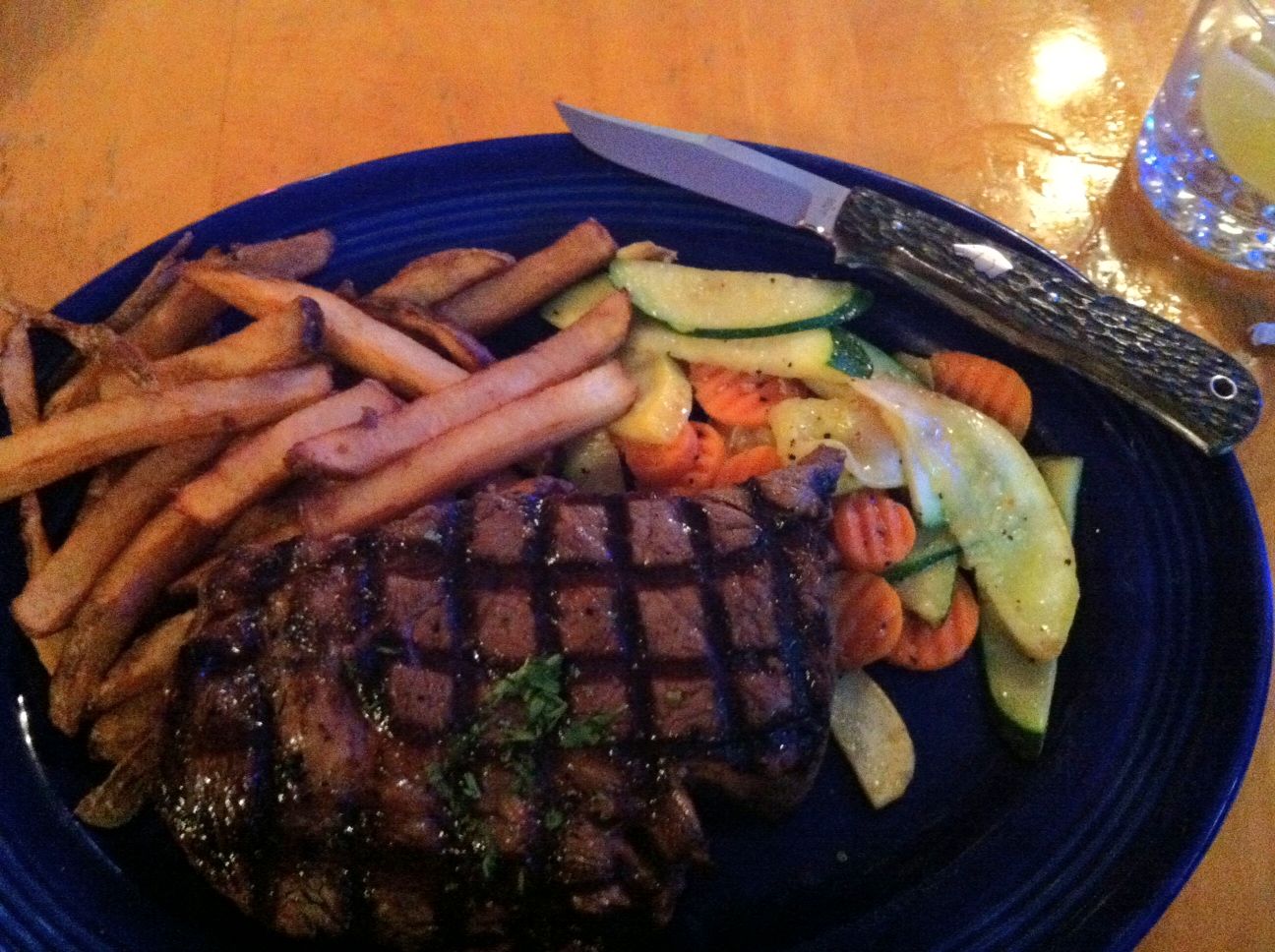 KingsvilleKutter_steakfriesnveggies.jpg