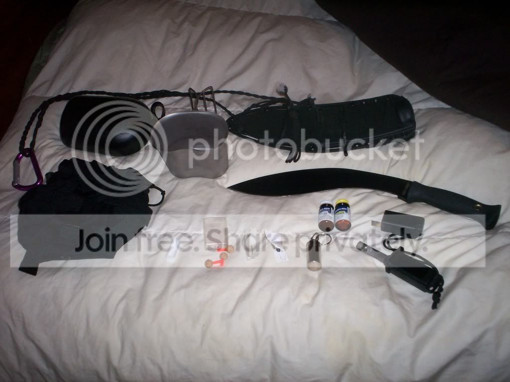 survivalgear001.jpg