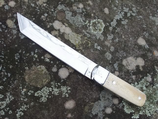 5-2-08knife4.jpg