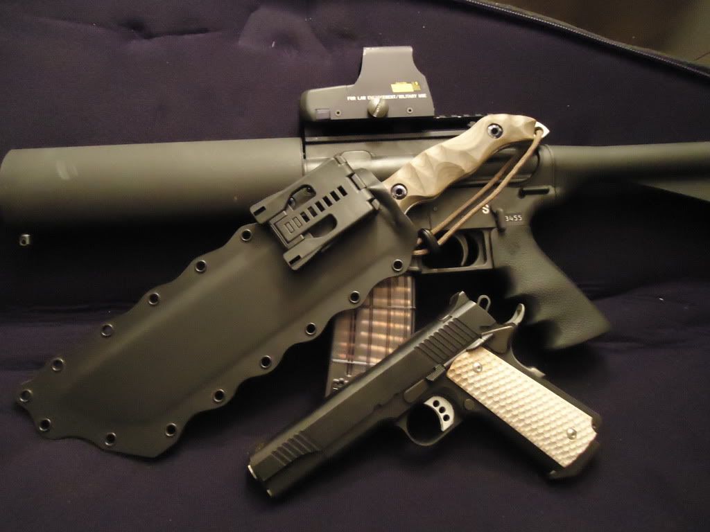 gunsandknives43011015.jpg