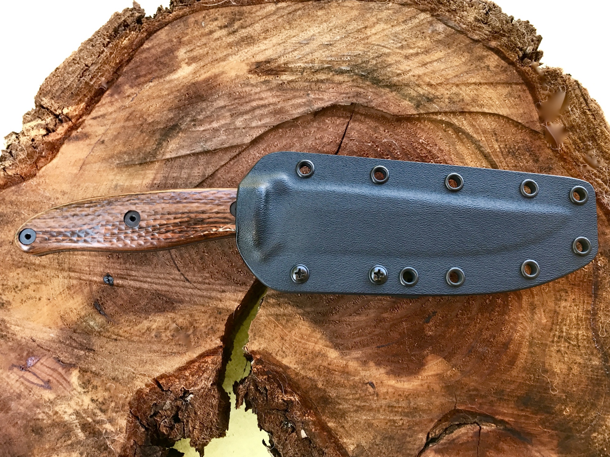 0cmxQ07.jpg