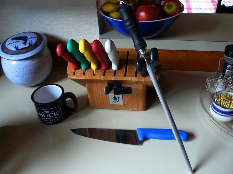 07-22-2012Vickitchencutlery001.jpg