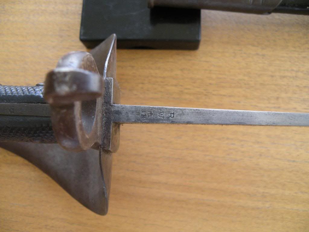 Sword003.jpg