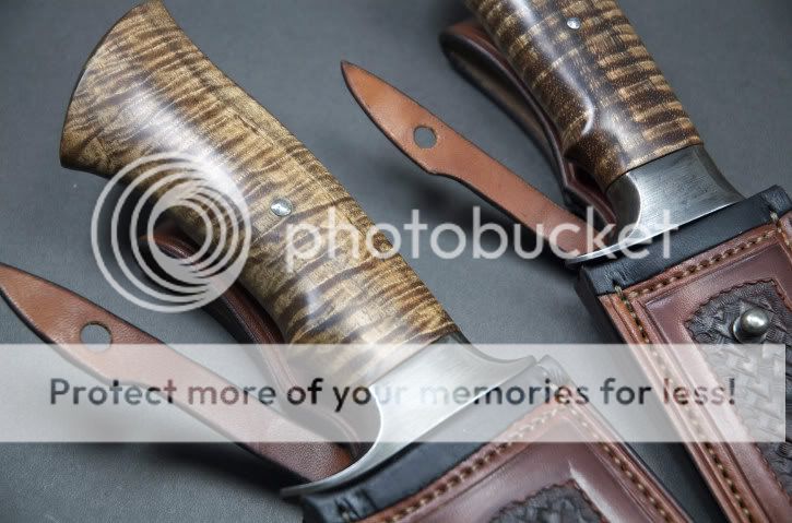 RogerKnives_8_01.jpg