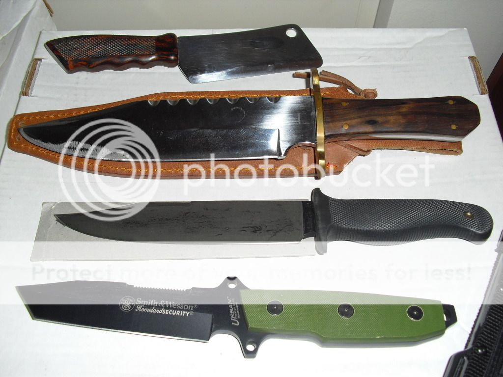 Fixedbladesforsale05-24-12002.jpg