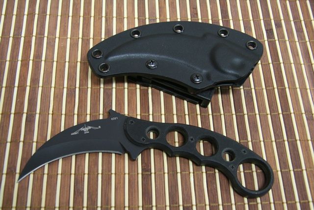 Emersonkarambit_zps111ae372.jpg
