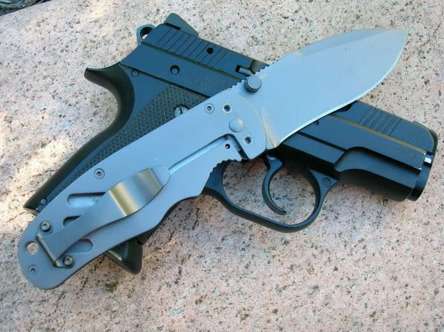 bdknife14aug80060001yyy.jpg