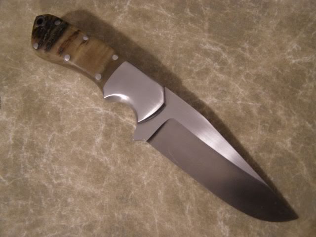 myknife2.jpg