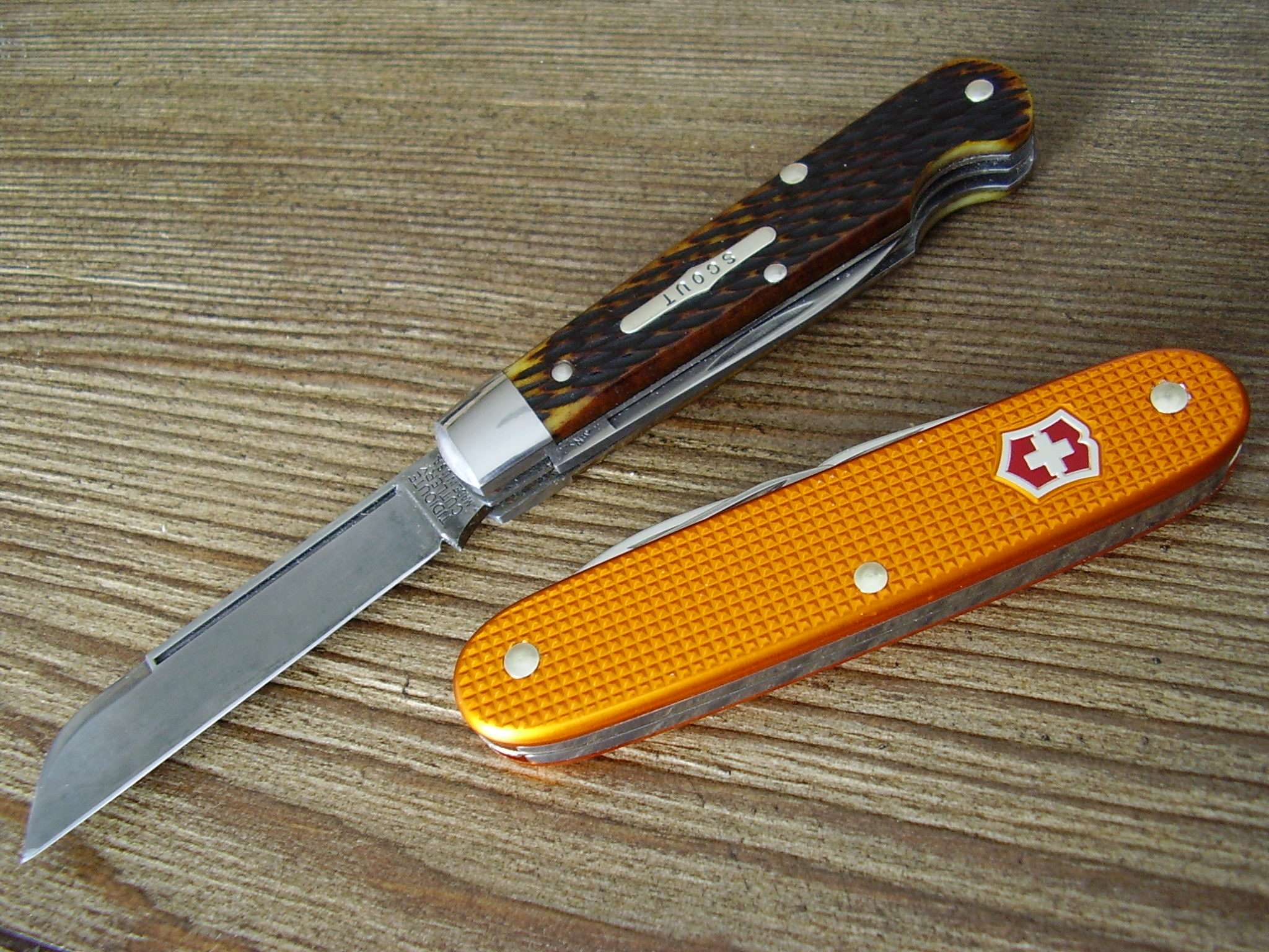 m90UEv.jpg