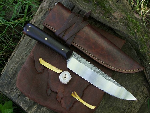 FrontierTradeKnife.jpg