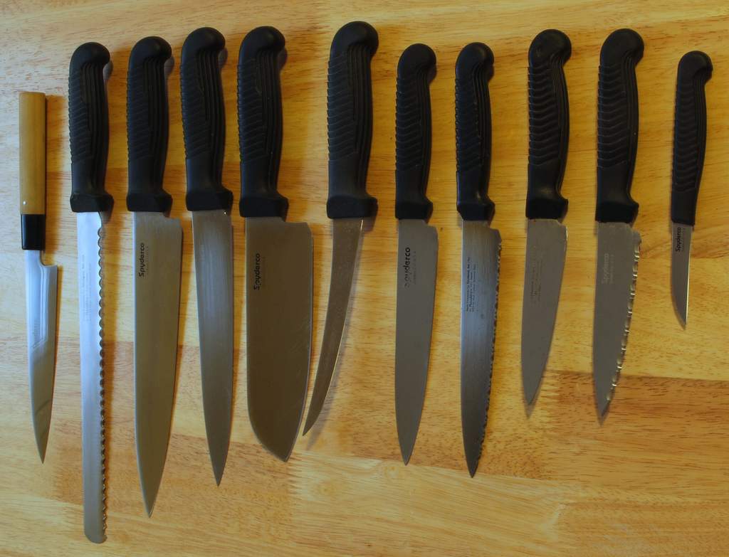 spyderco_kitchen_sharps.JPG