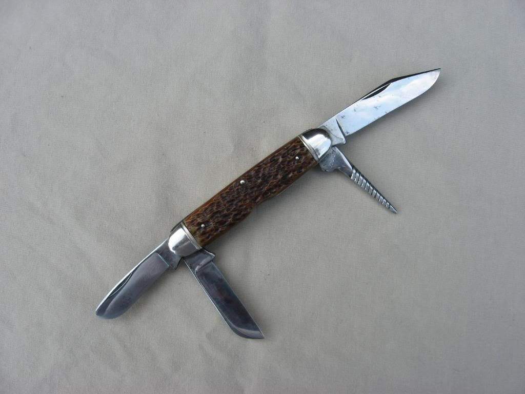 4bladeCattleknife018.jpg