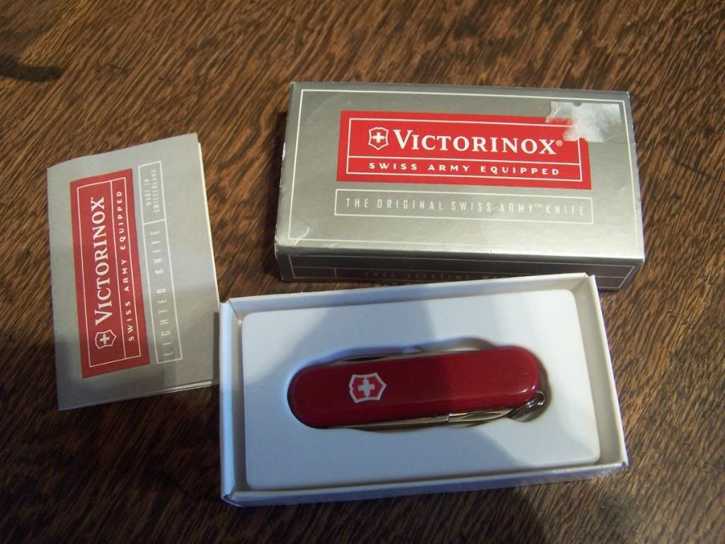 victorinoxsignature2001.jpg
