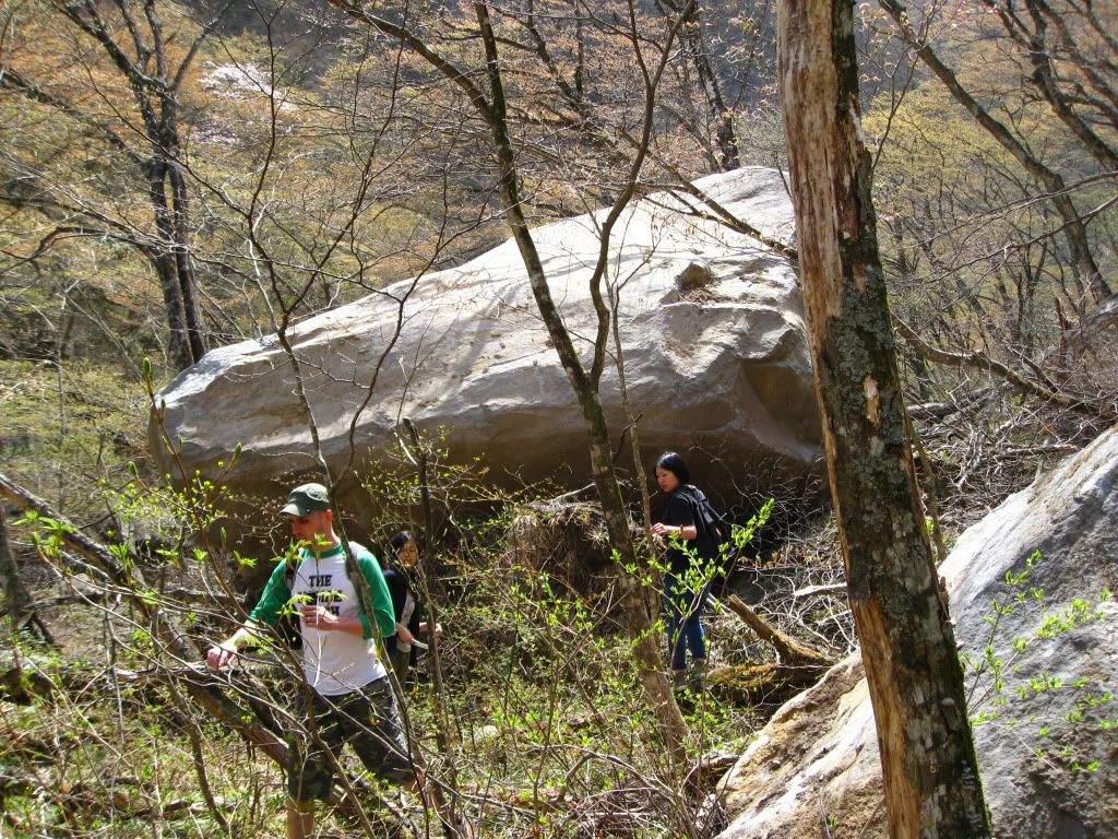 TogataHikeApr2011019.jpg