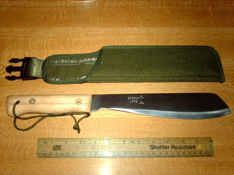 800px-Golok.jpg