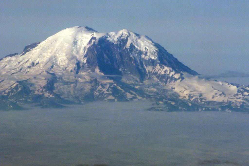 MtRainier_zpse16bac38.jpg