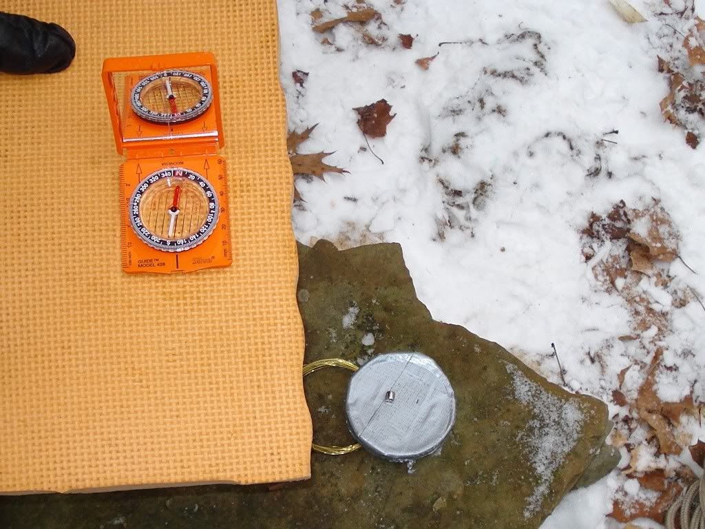 23-magnetcompass.jpg