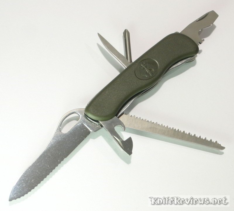 victorinox223.jpg