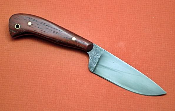 KNIFES107.jpg