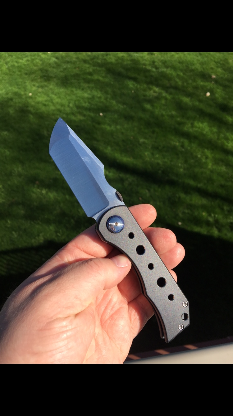 0D85Pao.jpg