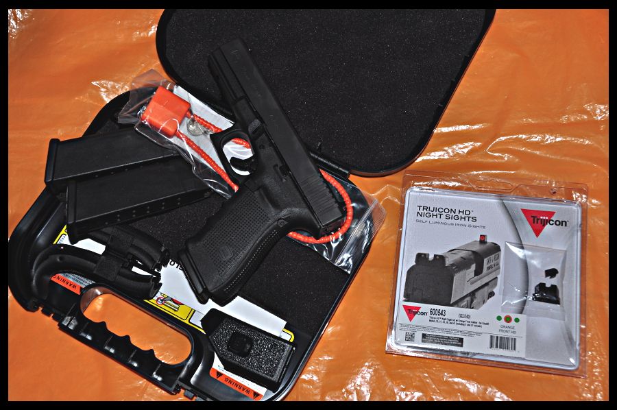 glock_21_trijicon_sights_zpse3n3bim3.jpg