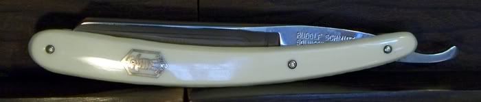 razor2.jpg