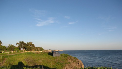 2320371746_5f0a537b84.jpg
