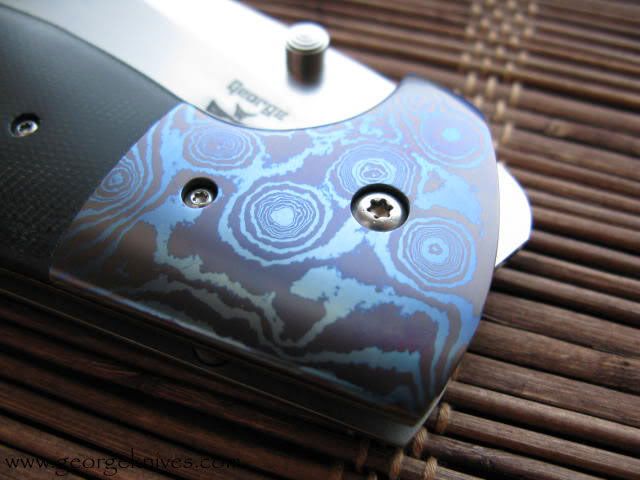 Blade-show-knives-2009-087.jpg