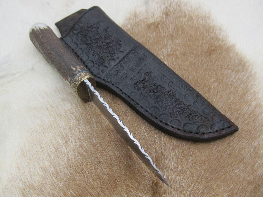 RedStagHunter006.jpg
