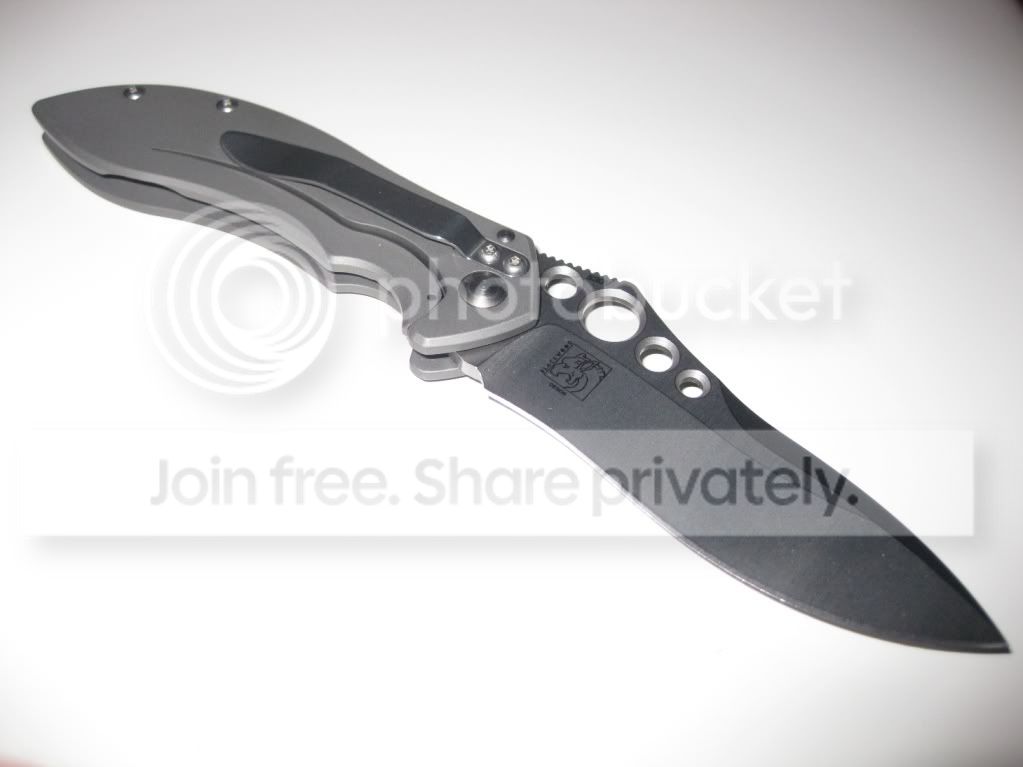 Benchmade635Mini-SkirmishOpenBack.jpg