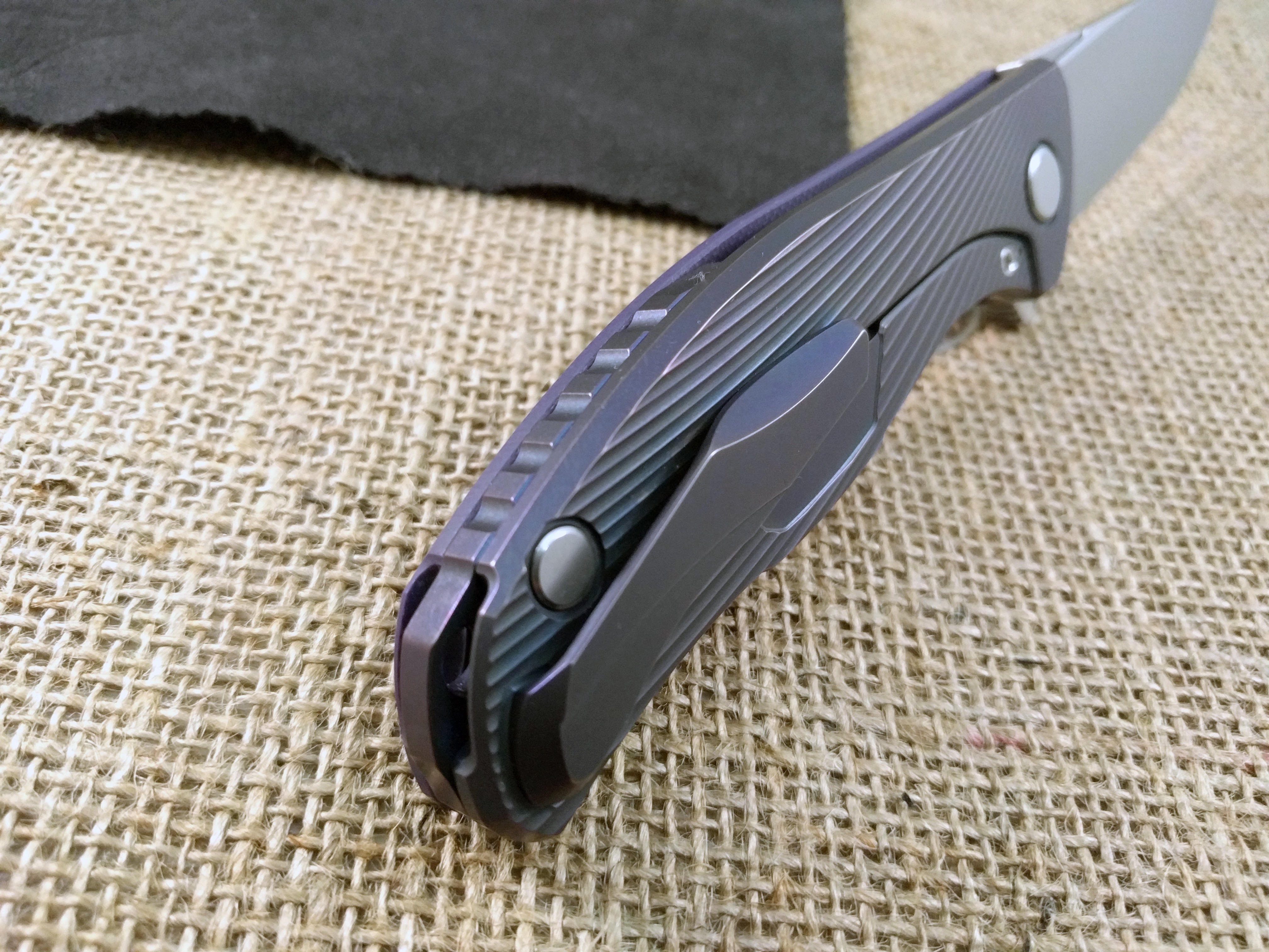 ILQH1LT.jpg