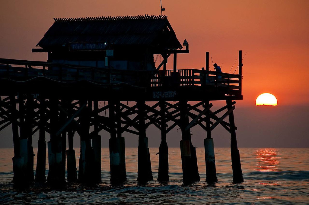 Pier%20Sunset-XL.jpg