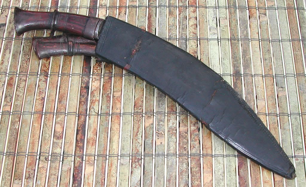 khuk-2-09-in-sscabbard.jpg