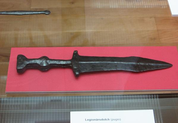pugio1.JPG