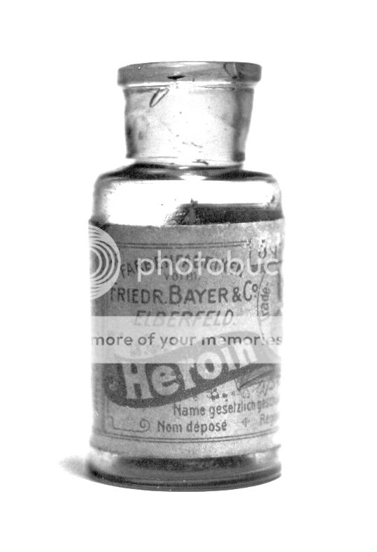 Bayer_Heroin_bottle.jpg