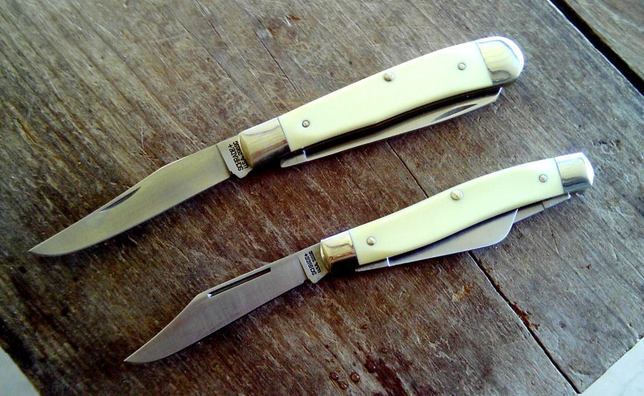 2Schrades_zpsb8654829.jpg