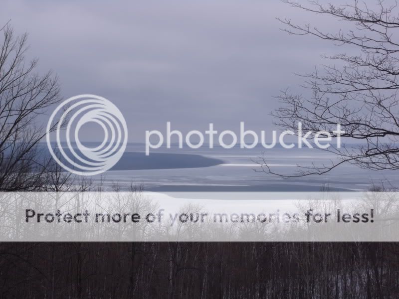 Febweekendsnowshoeing002.jpg