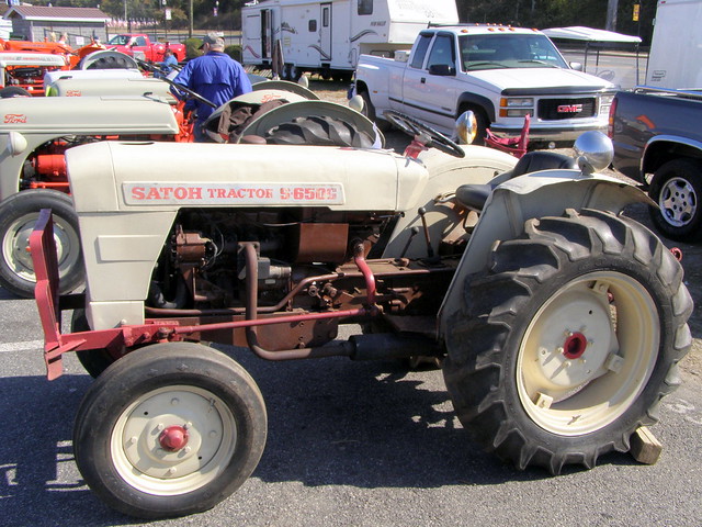 1968098993_06b6f8077d_z.jpg