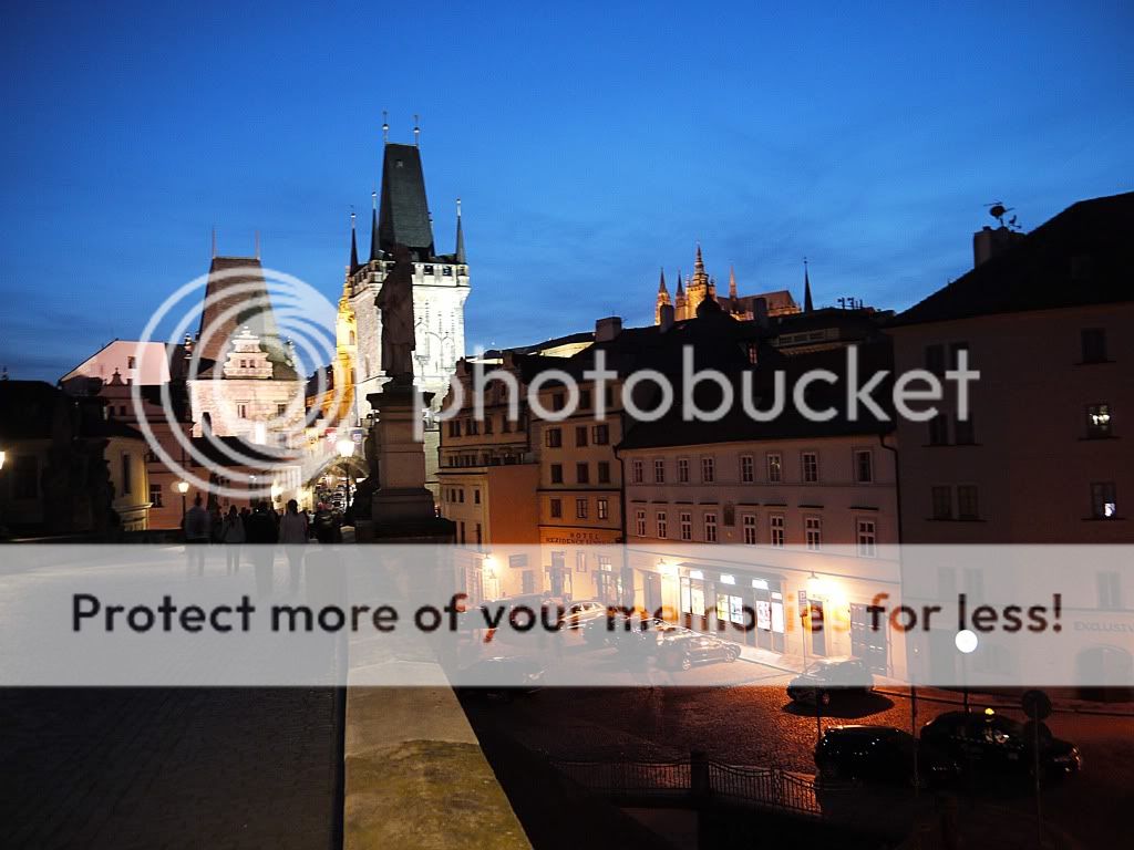 Pragueatnight8.jpg