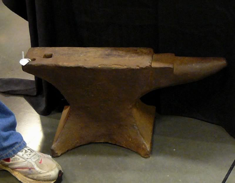 antique2012anvil014.jpg