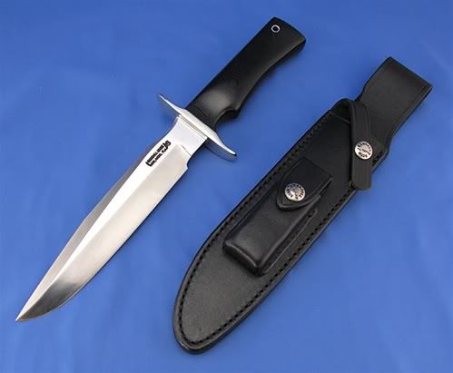 rand16SF-2gripsandknives-1.jpg