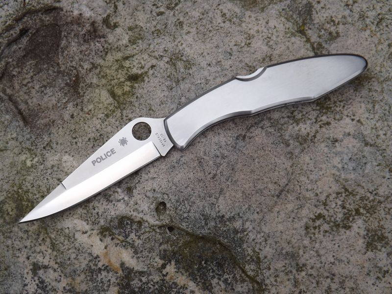 Spyderco%20Police_zpscm3cntiq.jpg
