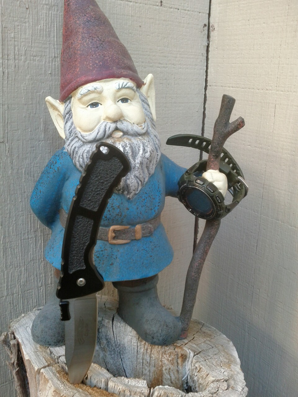 gnomeknife.jpg