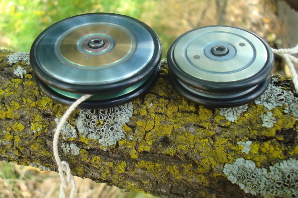 yo-yopair111009010.jpg