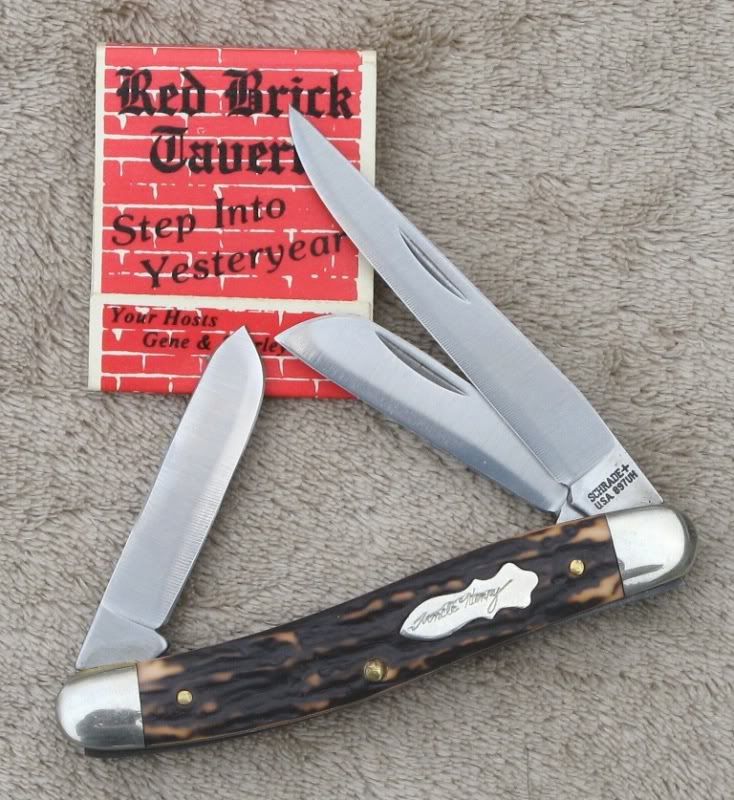 897UH_f2.jpg