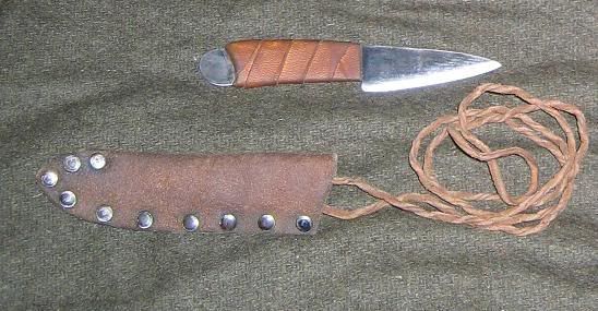 neckknife.jpg