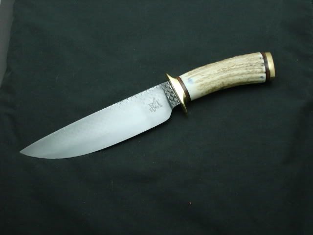 KNIFE001.jpg